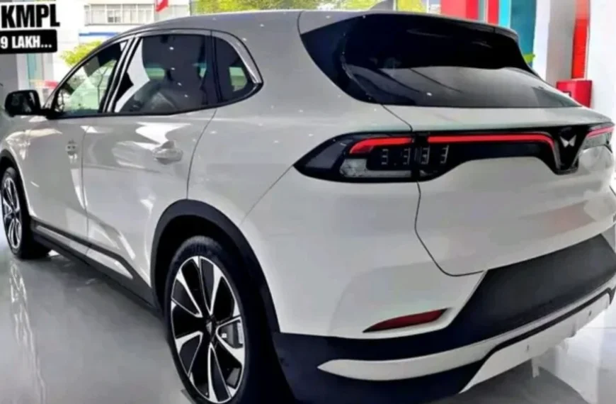 Mahindra-New-XUV-200-2025