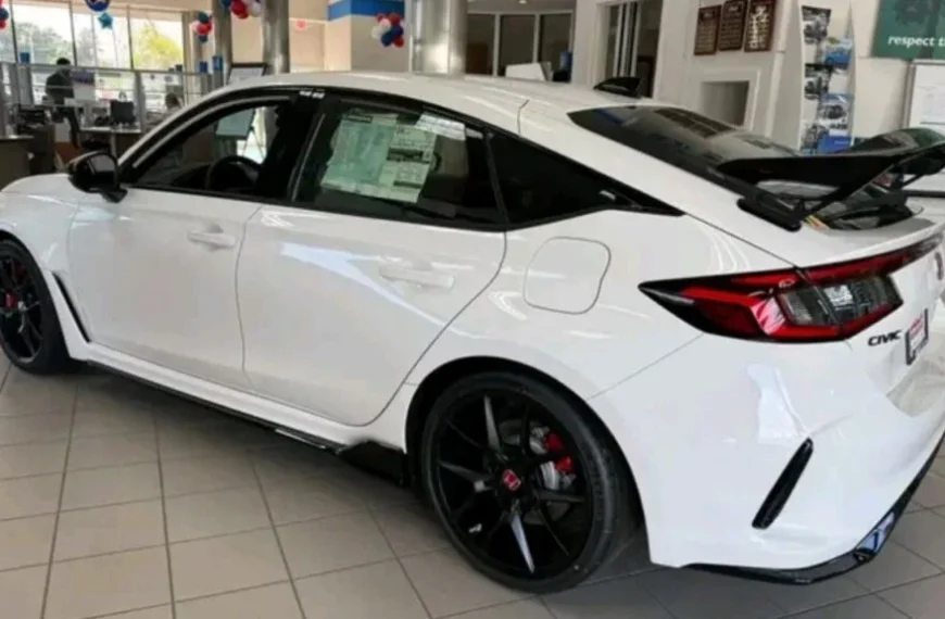 honda-civic-2025