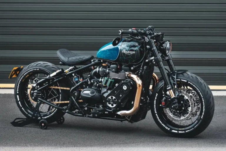 Triumph Bonneville Bobber