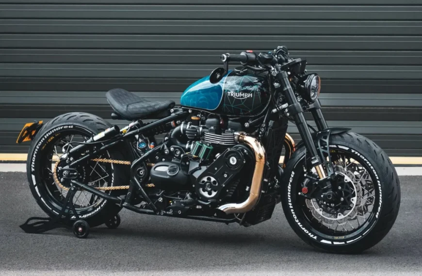 Triumph Bonneville Bobber