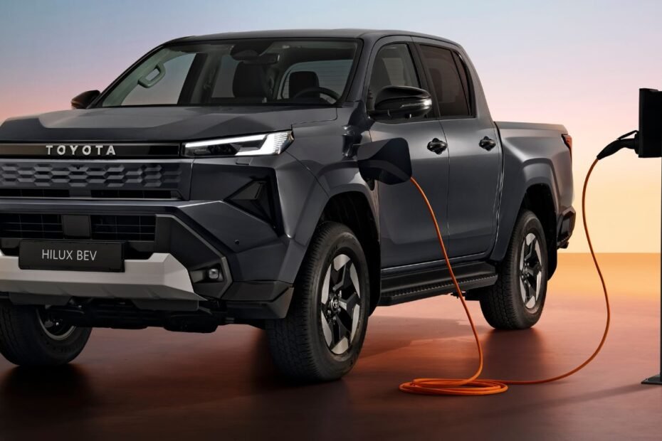 2025 में Toyota Hilux EV का लॉन्च: Hydrogen FCEV वेरिएंट की पुष्टि!