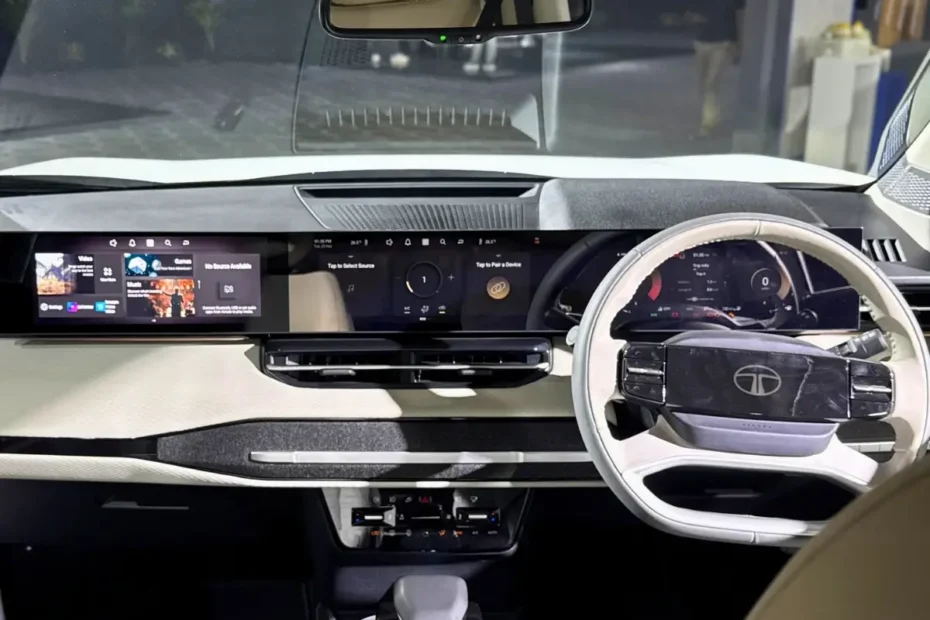 Tata Sierra 2025 लॉन्च: शुरूआत ₹11.49 लाख में, जानें 7 धांसू वैरिएंट्स और AWD का प्लान