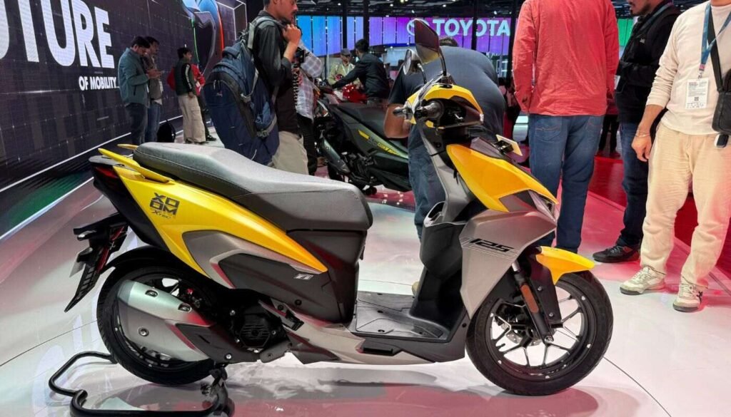Top 10 2W Brands October 2025: Hero, Honda, TVS, Bajaj और RE की सफलता