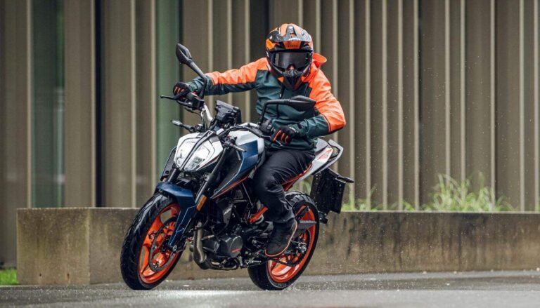 Bajaj ने KTM में 74.9% हिस्सेदारी खरीदी – भारतीय ब्रांड के लिए क्या मायने रखता है?