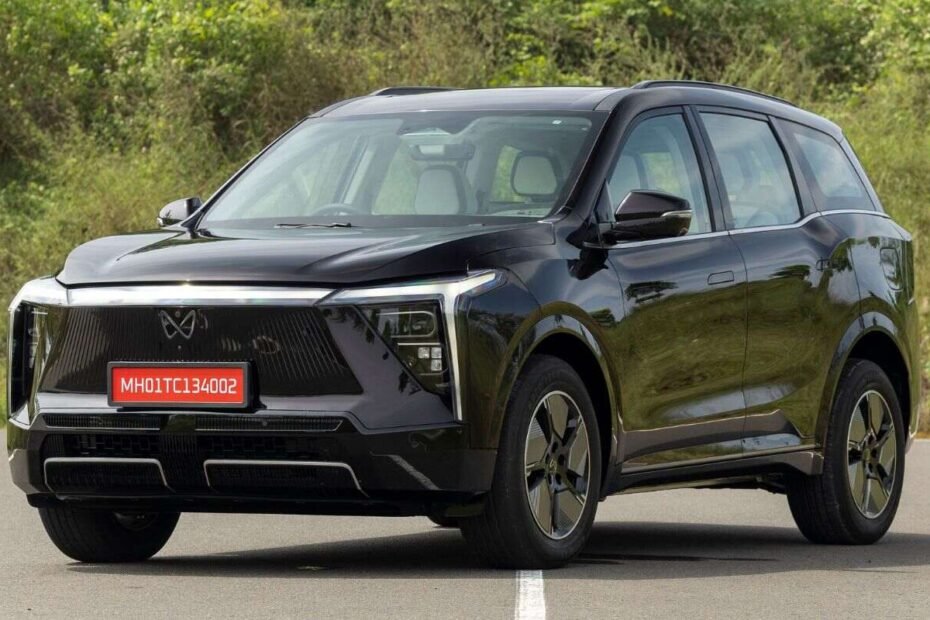 महिंद्रा का लक्ष्य: जल्द ही 7,000 यूनिट्स की मासिक EV बिक्री, बढ़ती मांग का कमाल
