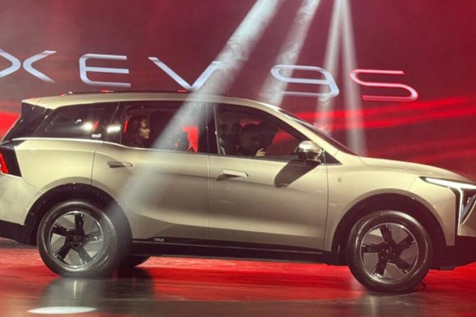 महिंद्रा XEV 9S बेस वैरिएंट की कीमत ₹19.95 लाख, जानें 7 धांसू फीचर्स