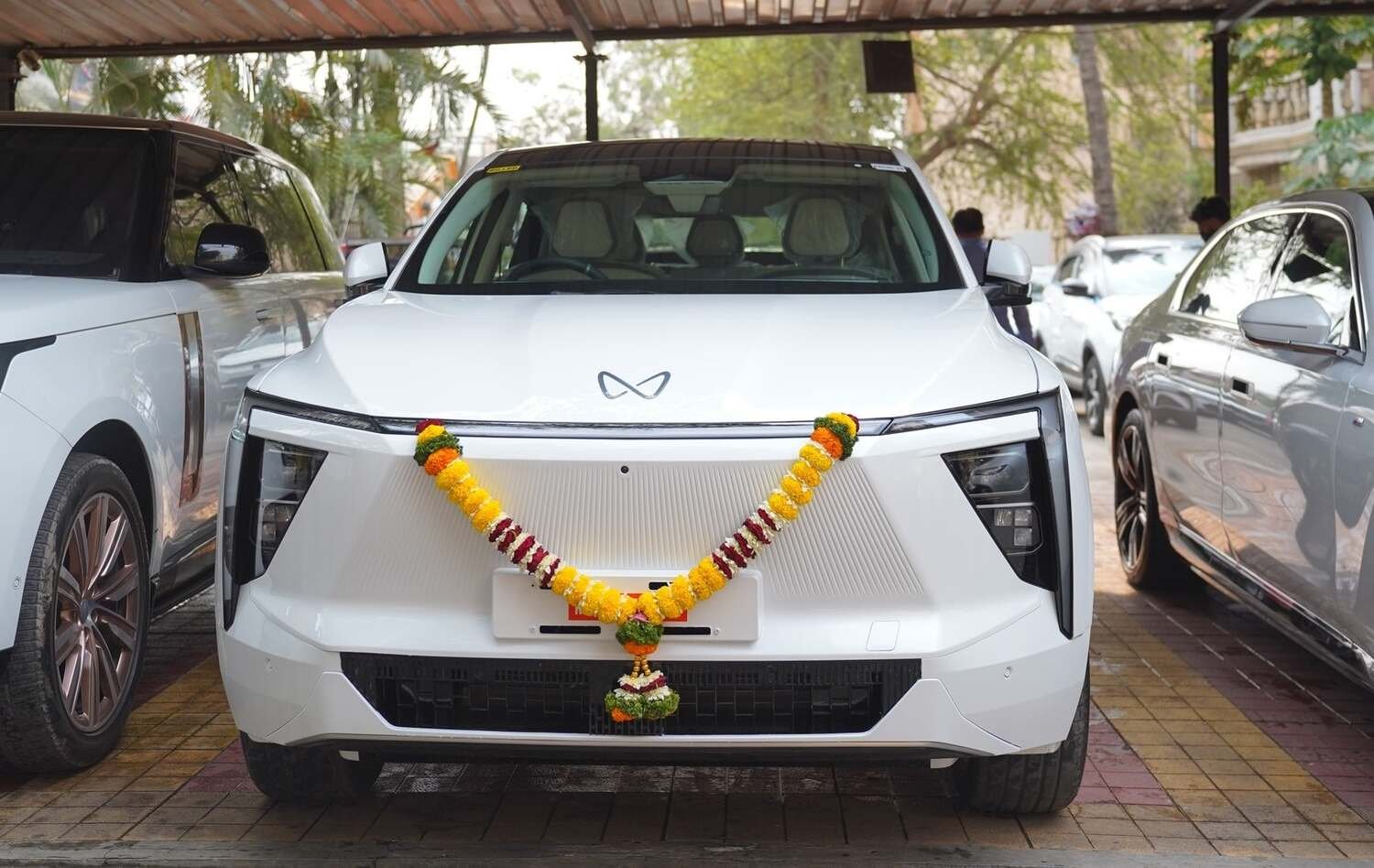 Mahindra XEV 9e & BE6 के 1 साल पूरे, पाएं ₹1.50 लाख के बेनिफिट्स!