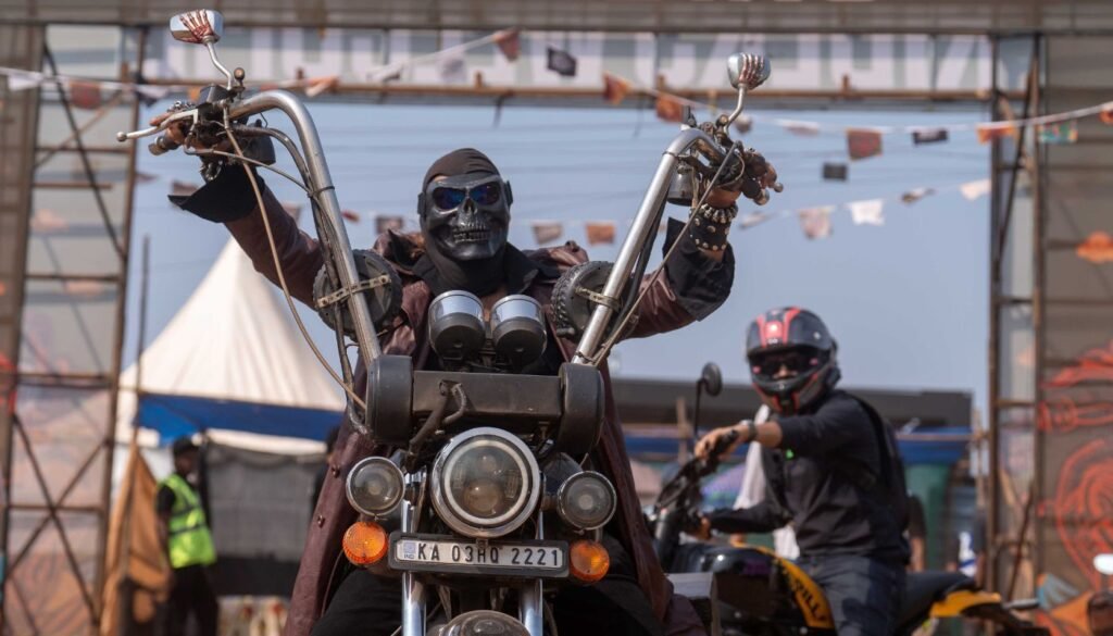 Motoverse 2025 में Royal Enfield ने 40,000 राइडर्स को किया रोमांचित, जानें खास बातें