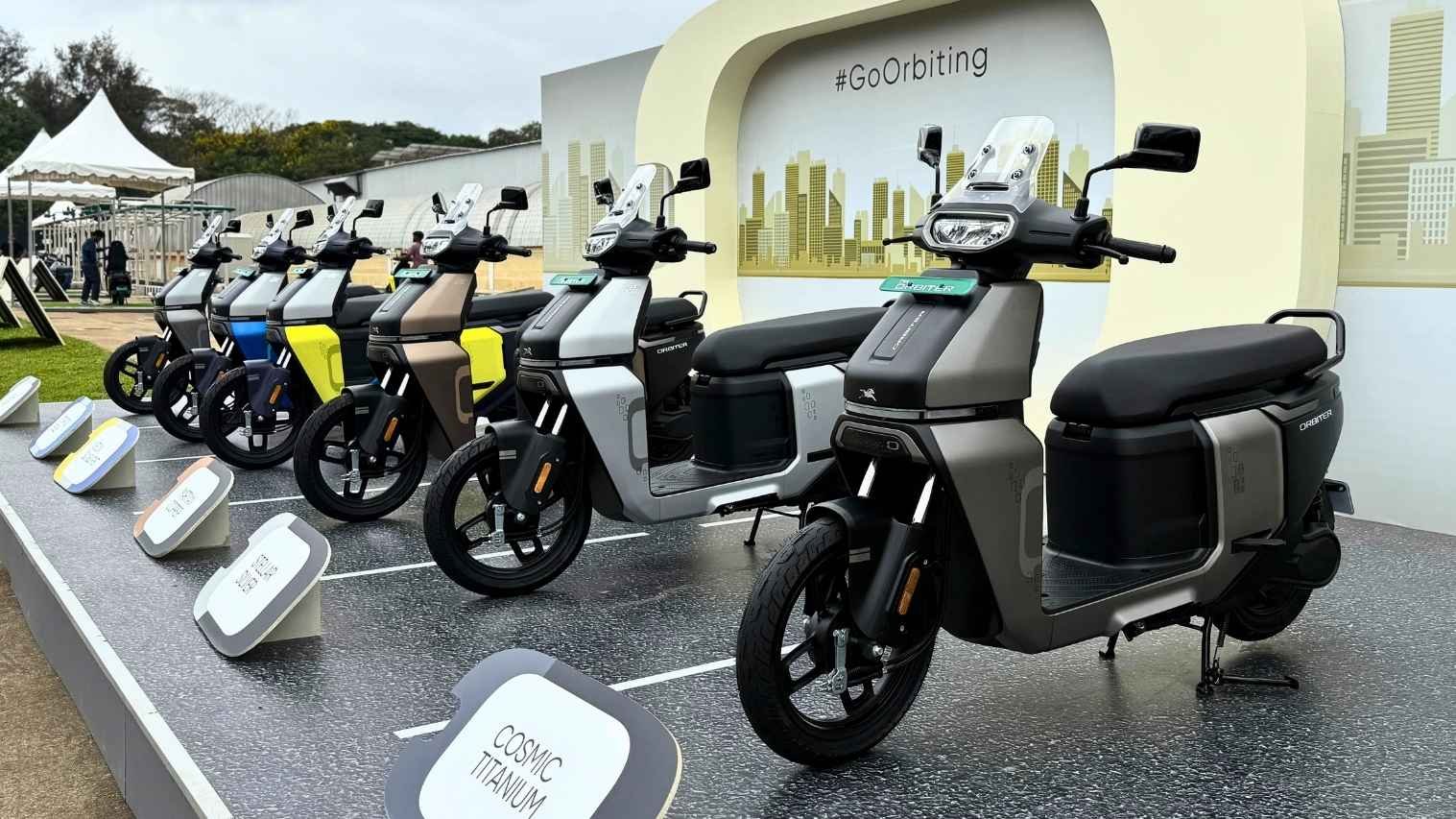 2025 में Electric 2W सेल्स: TVS ने Bajaj और Ather को पछाड़ा, Ola 5वें स्थान पर