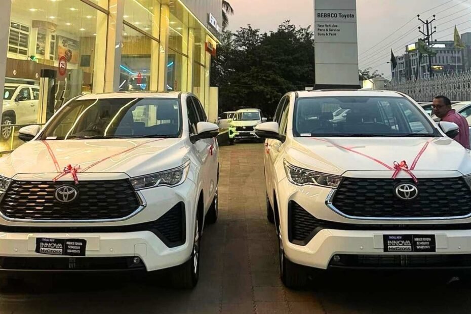 Toyota की अक्टूबर 2025 में 43,000 यूनिट्स की बिक्री: त्योहारों का प्रभाव