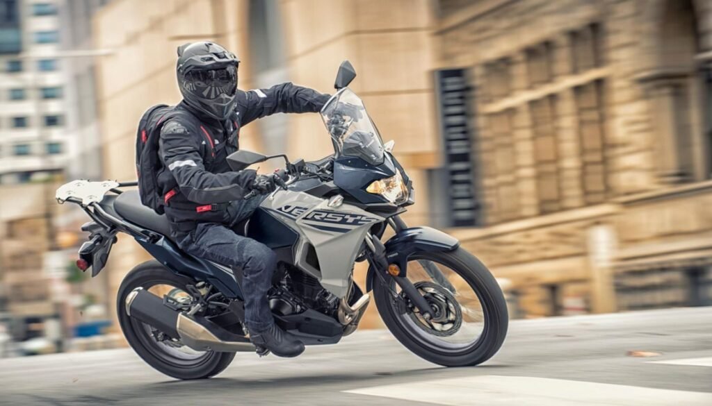 Kawasaki Versys-X 300 पर साल के अंत में ₹25,000 तक का डिस्काउंट – जानें खास बातें