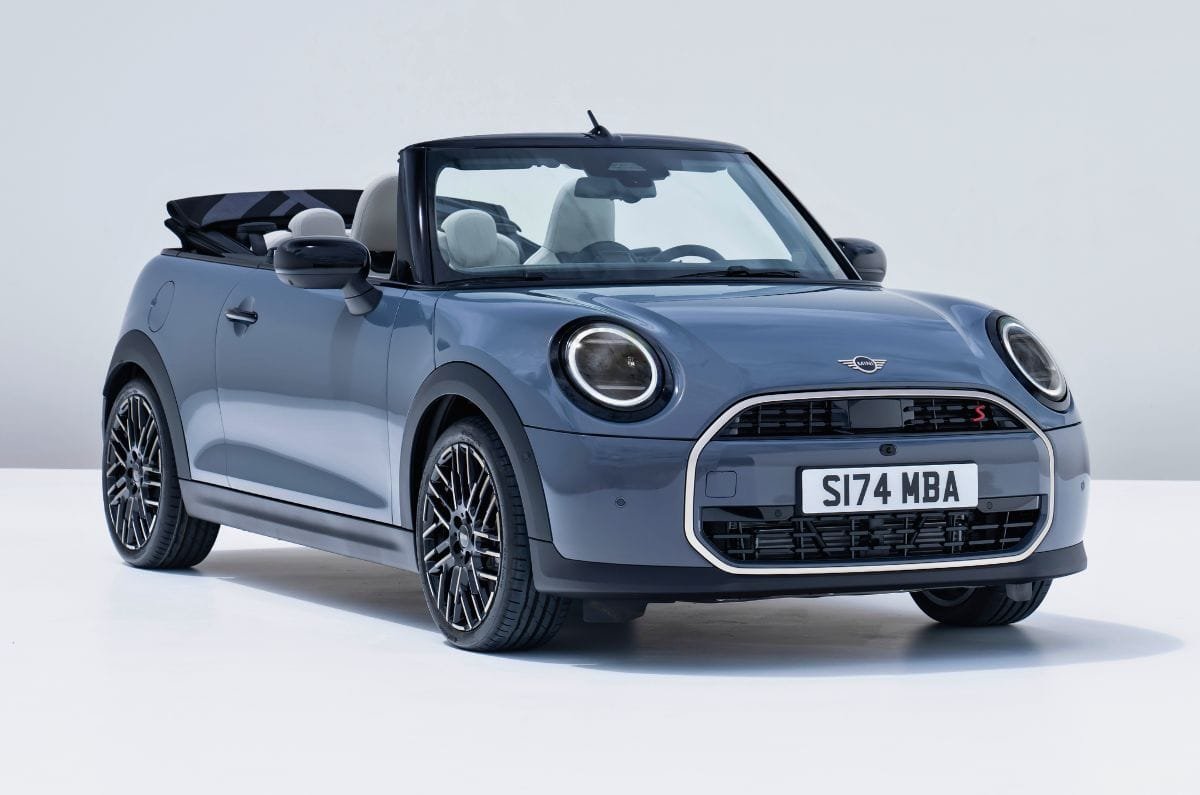 Mini Cooper S Convertible: 5 धांसू फीचर्स और कमाल का ड्राइविंग एक्सपीरियंस