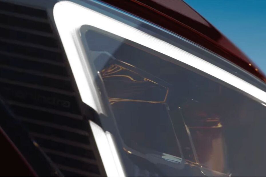 Mahindra XUV 7XO का पहला टीज़र लॉन्च, 2026 में आएगी नए फीचर्स और डिजाइन के साथ