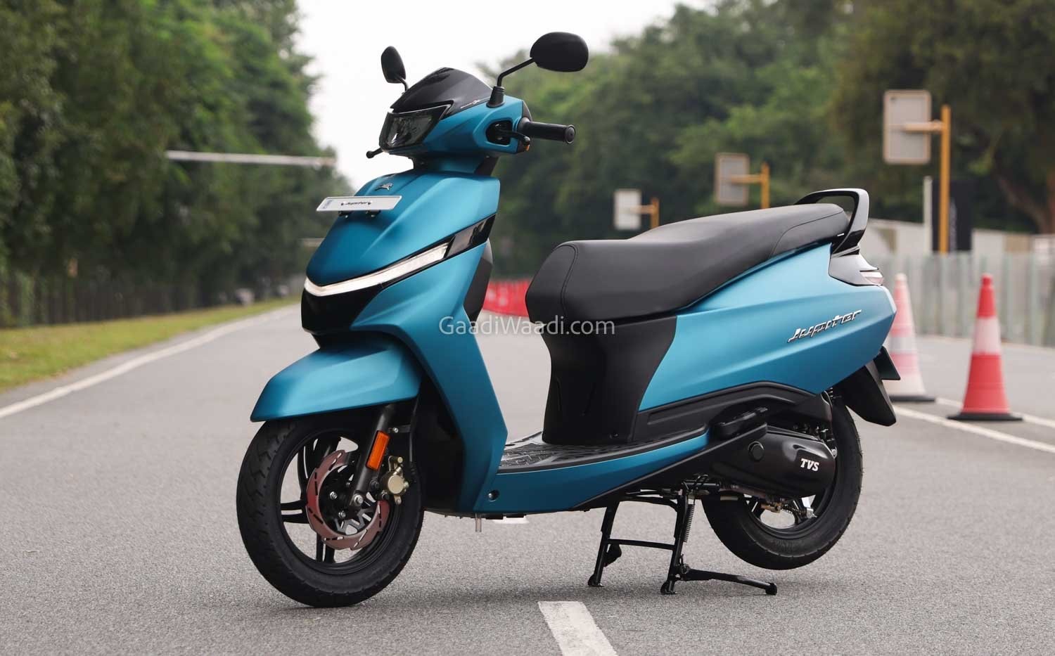 नवंबर 2025 में बिके शीर्ष 10 दोपहिया वाहन – स्प्लेंडर, एक्टिवा, अपाचे, पल्सर, शाइन, जुपिटर