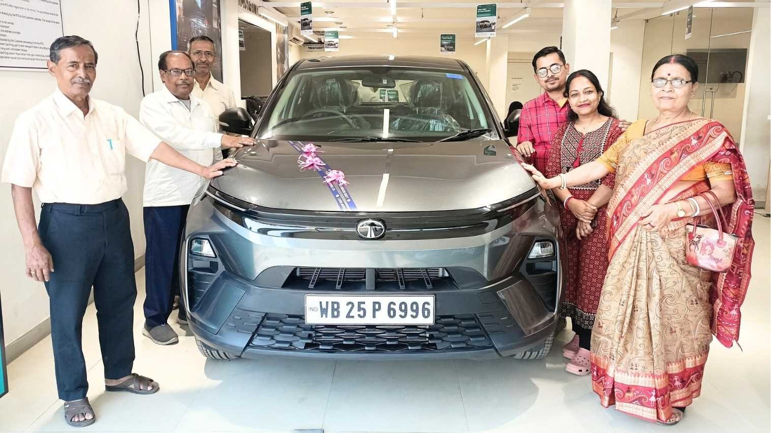 2025 में Tata की धांसू छूट: Nexon, Altroz, Punch पर ₹1 लाख तक की बचत