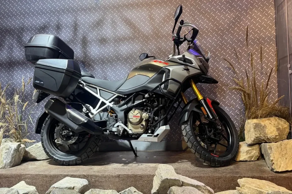 TVS Apache RTX 300 की पहली खेप पहुंची – जानें कीमत ₹1.99 लाख से शुरू