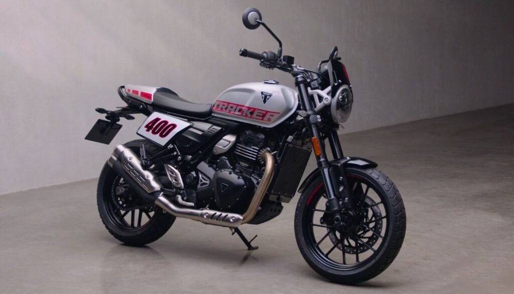 Triumph Tracker 400: 42 PS पावर और धांसू डिजाइन, क्या भारत में आएगा 2026 में?